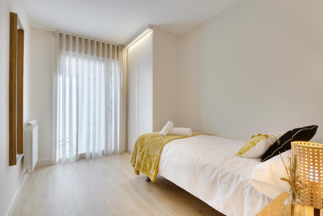 Apartamentos La Muralla De Jaca Kültér fotó