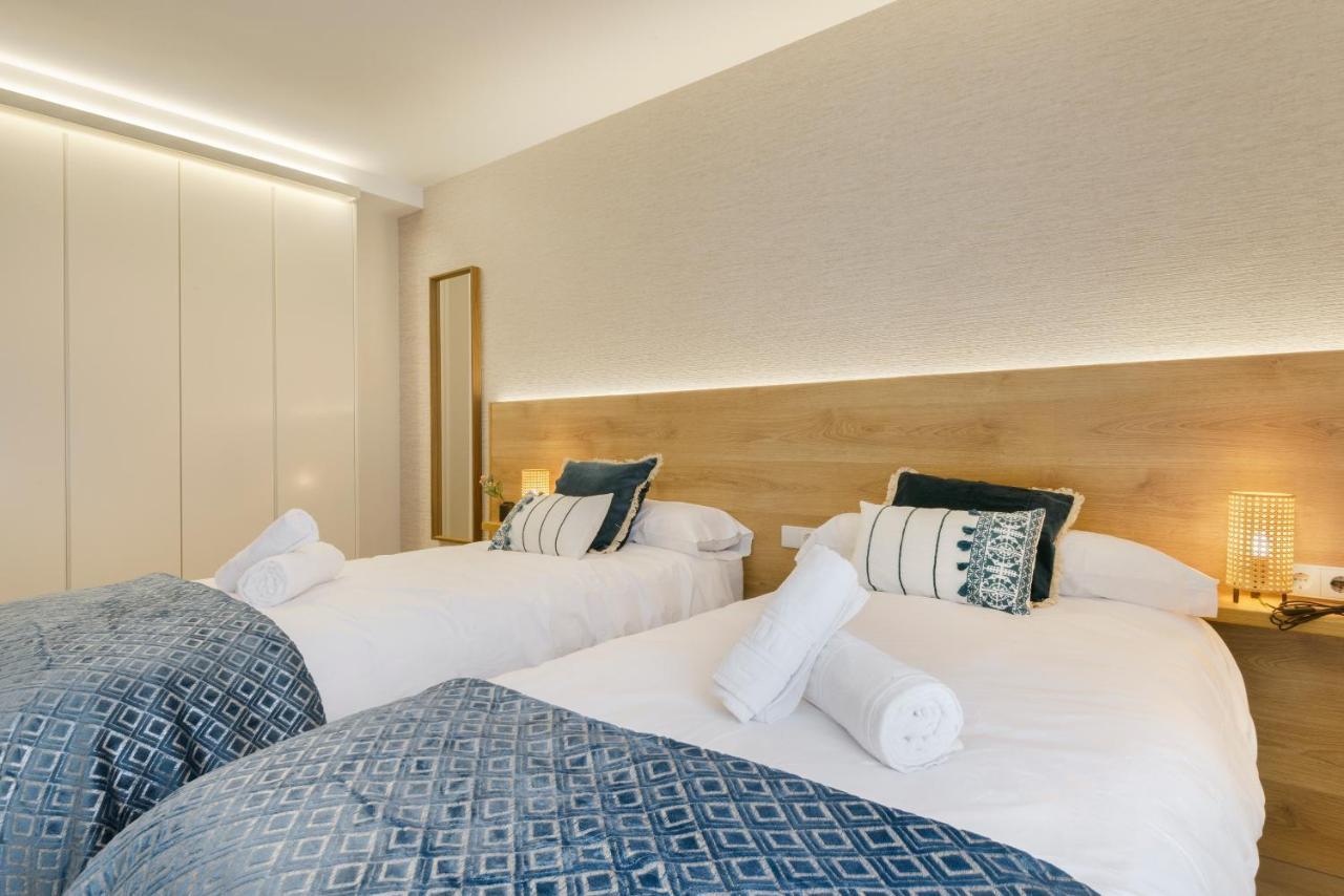 Apartamentos La Muralla De Jaca Kültér fotó