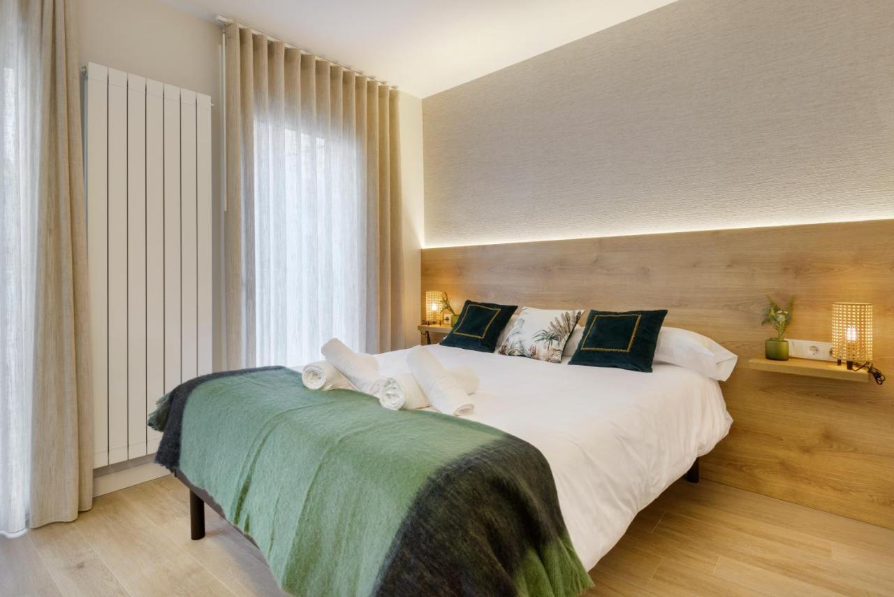 Apartamentos La Muralla De Jaca Kültér fotó