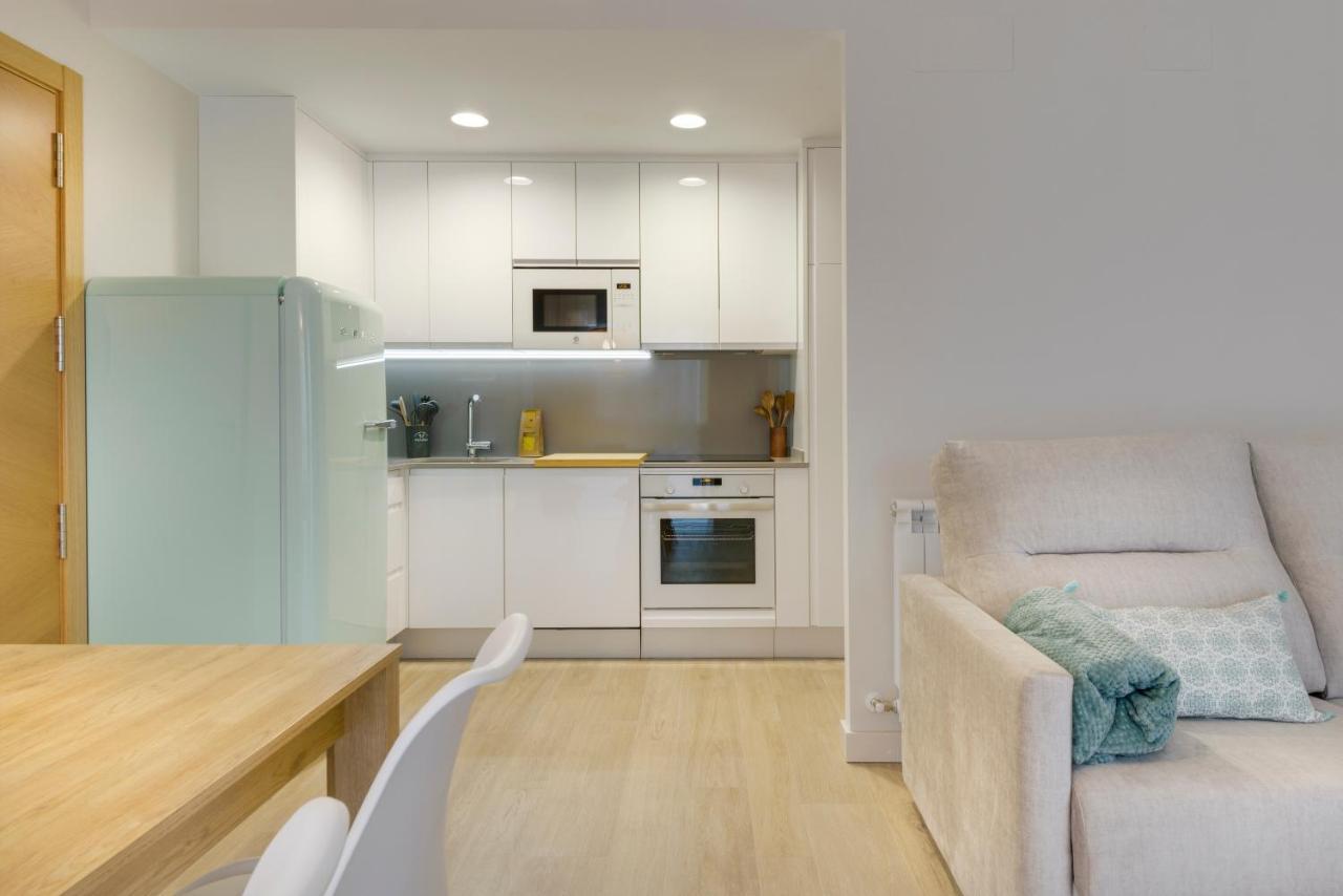 Apartamentos La Muralla De Jaca Kültér fotó