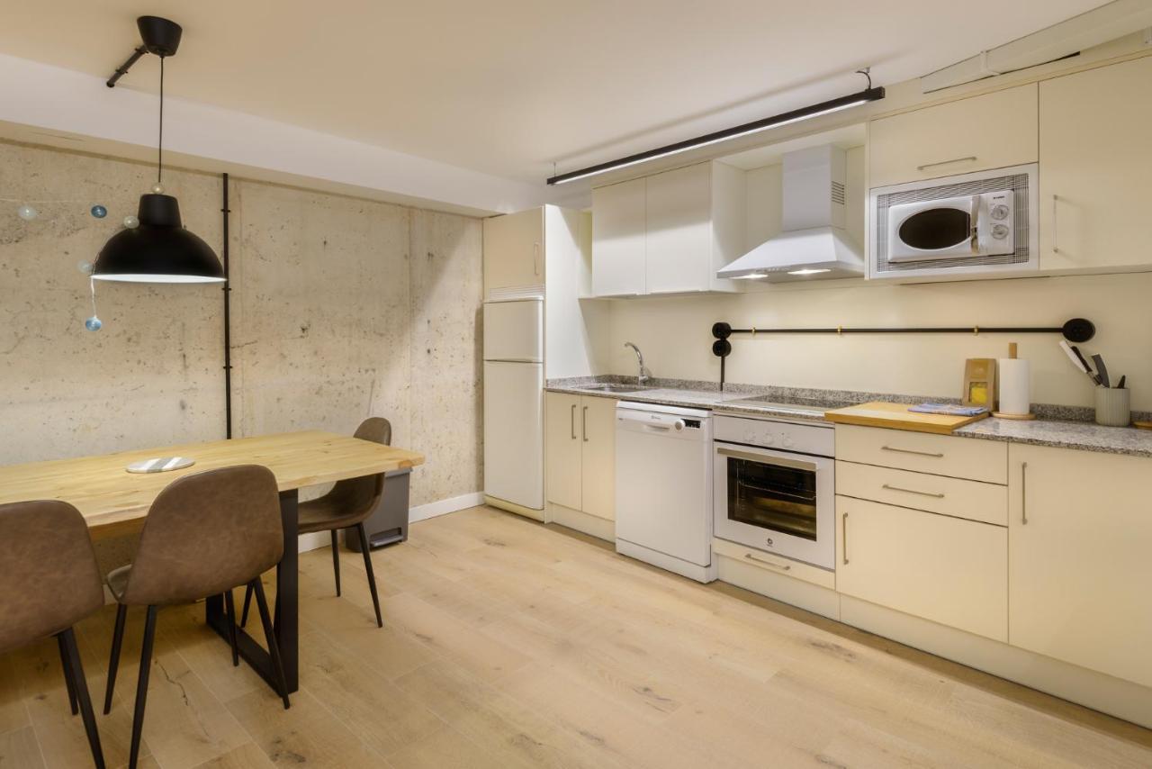 Apartamentos La Muralla De Jaca Kültér fotó